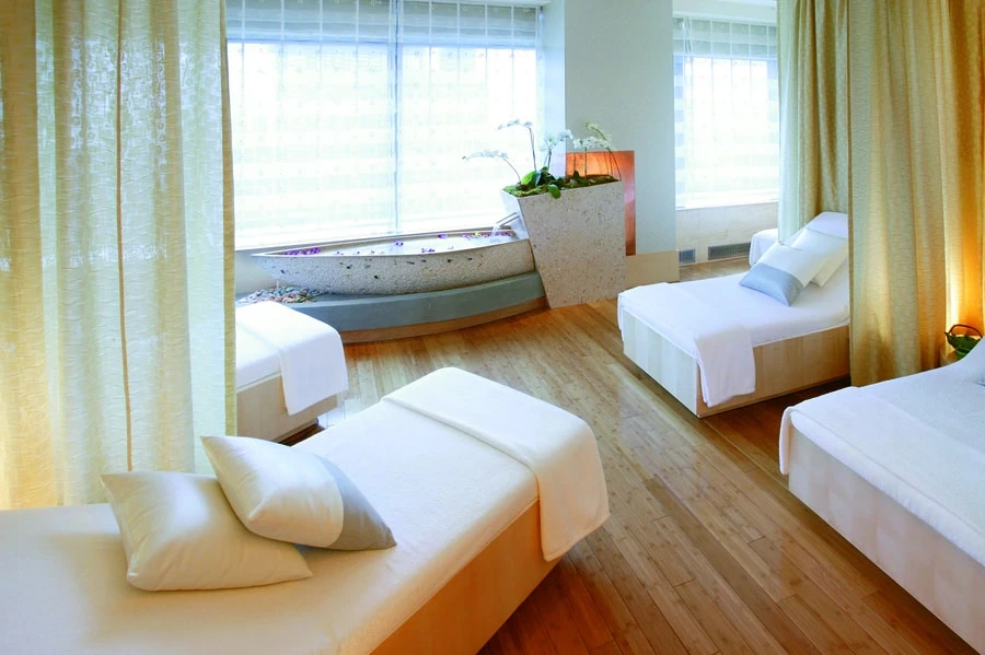 Mandarin Hotel spa – Skyco worked with them to design and build custom drapes.